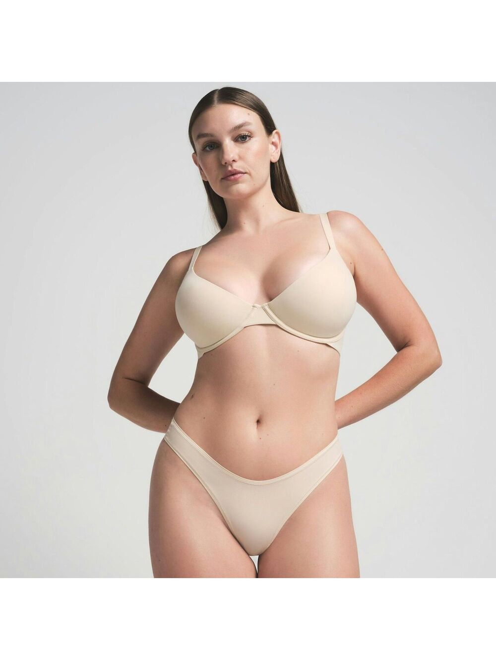 SKIMS NWT Fits Everybody Scoop Plunge Bra‎ - Size 46D